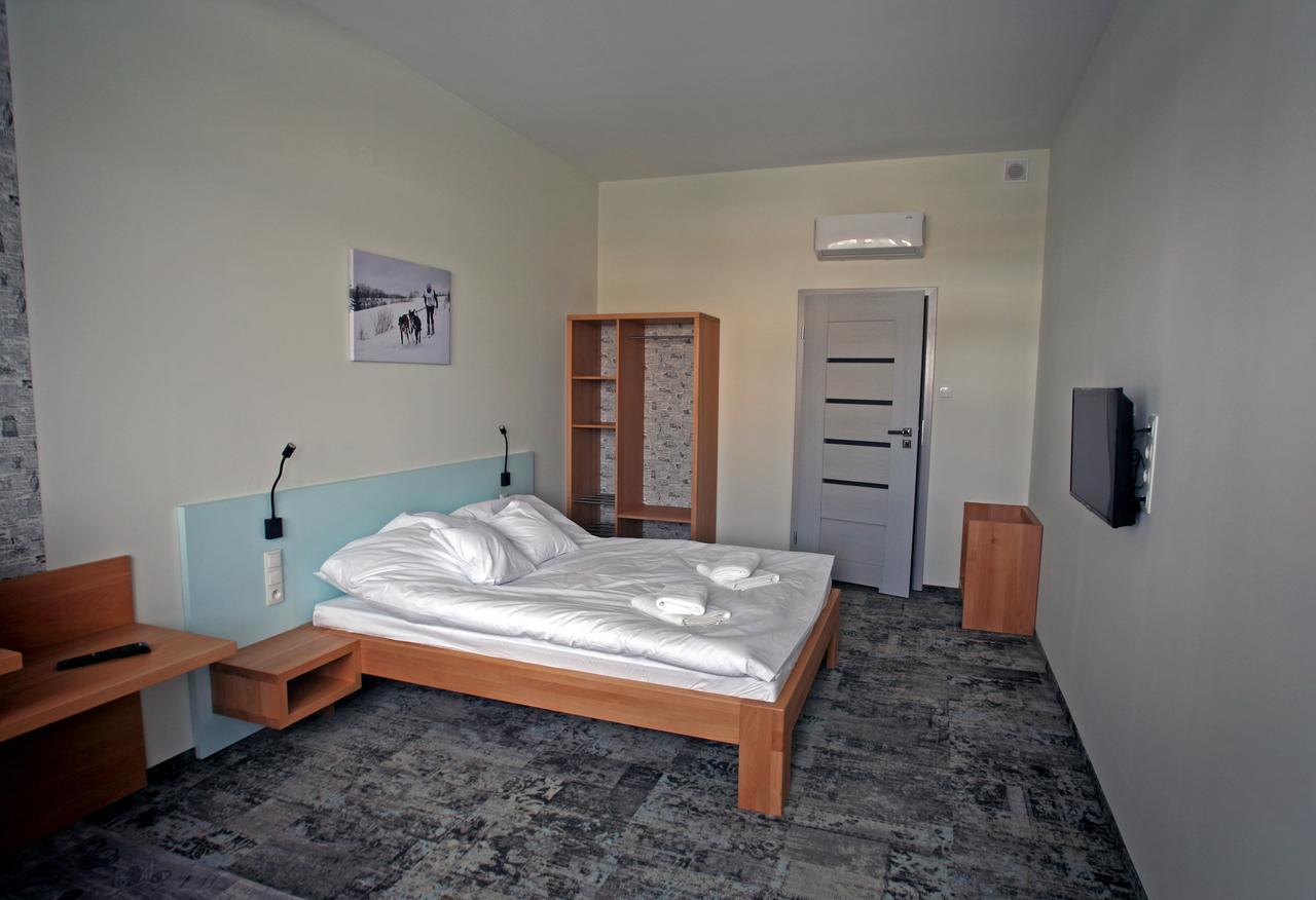 Motelik Grosar Gorlice Eksteriør billede